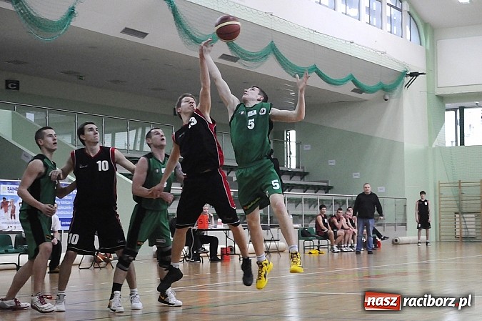 Zdjęcie w galerii na portalu naszraciborz.pl:  RKK-AZS na mecie koszykarskich rozgrywek wiadomości z regionu