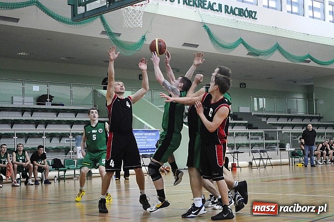 Zdjęcie w galerii na portalu naszraciborz.pl:  RKK-AZS na mecie koszykarskich rozgrywek wiadomości z regionu