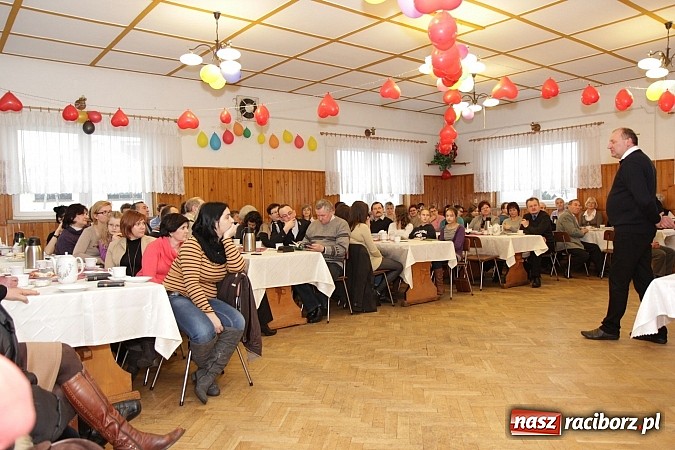 Zdjęcie w galerii na portalu naszraciborz.pl: Ks. Piotr Bekierz: Zakochałem się w Camino wiadomości z regionu