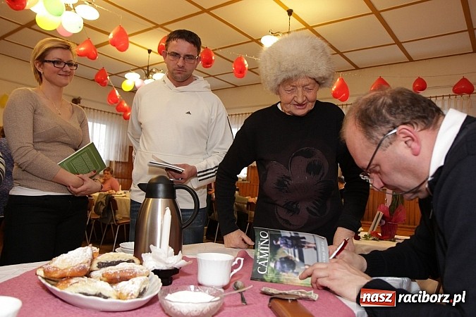 Zdjęcie w galerii na portalu naszraciborz.pl: Ks. Piotr Bekierz: Zakochałem się w Camino wiadomości z regionu
