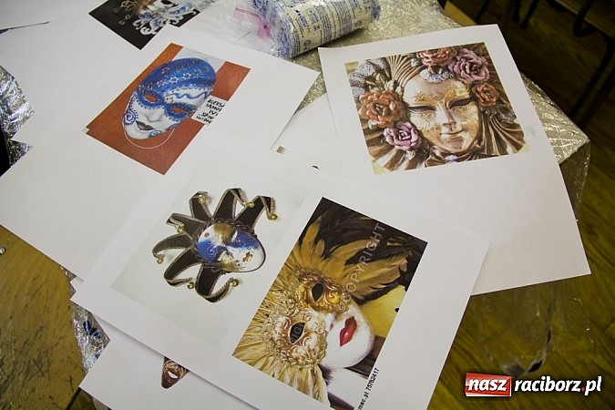 Zdjęcie w galerii na portalu naszraciborz.pl: W Kasprowiczu powstają maski weneckie wiadomości z regionu