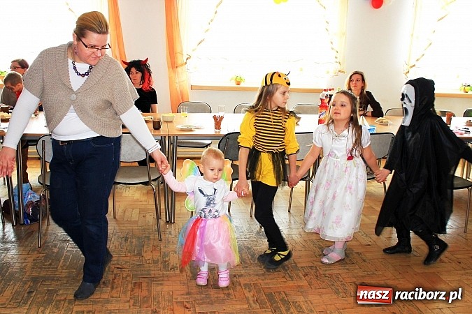 Zdjęcie w galerii na portalu naszraciborz.pl: Wielki bal przebierańców w pensjonacie Moravia wiadomości z regionu