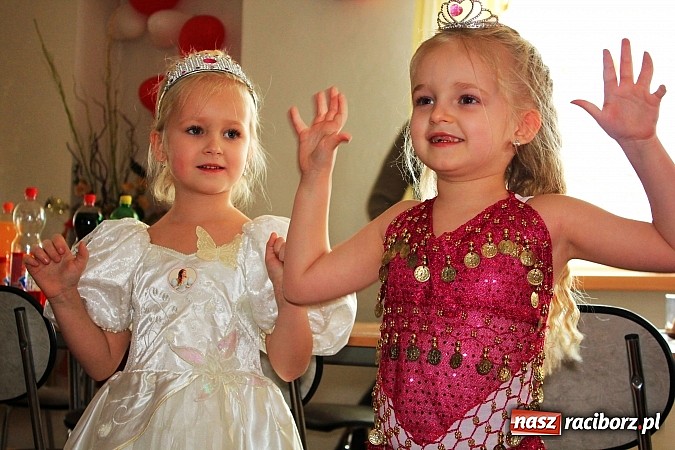 Zdjęcie w galerii na portalu naszraciborz.pl: Wielki bal przebierańców w pensjonacie Moravia wiadomości z regionu