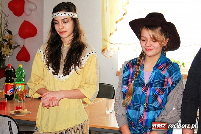 Zdjęcie w galerii na portalu naszraciborz.pl: Wielki bal przebierańców w pensjonacie Moravia wiadomości z regionu