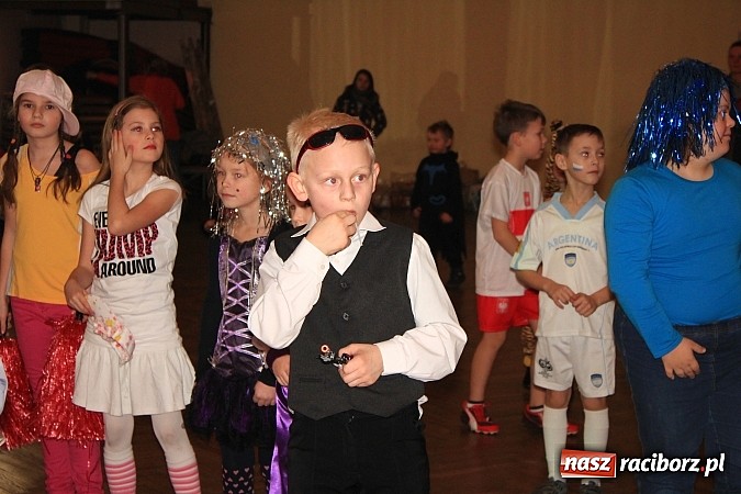 Zdjęcie w galerii na portalu naszraciborz.pl: Integracyjnie i karnawałowo w DK Krzanowice wiadomości z regionu