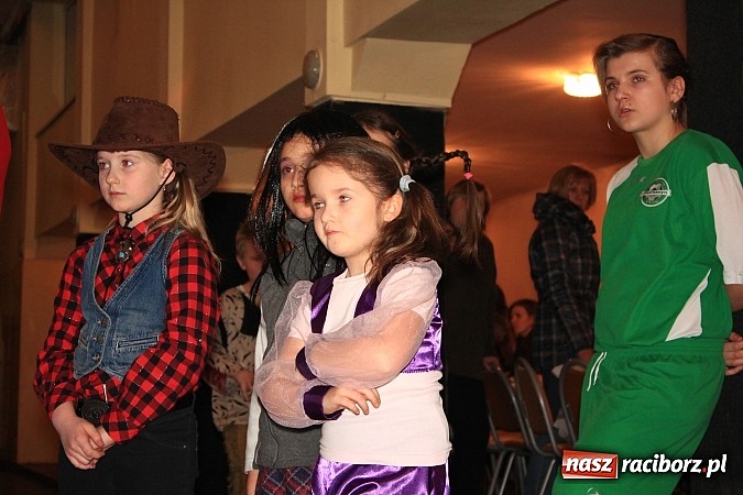 Zdjęcie w galerii na portalu naszraciborz.pl: Integracyjnie i karnawałowo w DK Krzanowice wiadomości z regionu