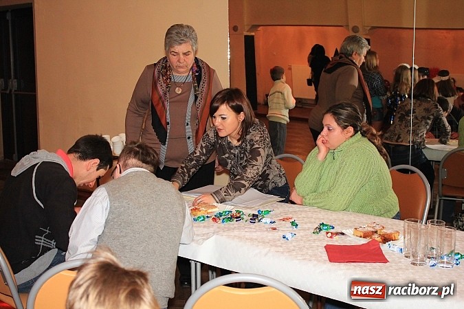 Zdjęcie w galerii na portalu naszraciborz.pl: Integracyjnie i karnawałowo w DK Krzanowice wiadomości z regionu