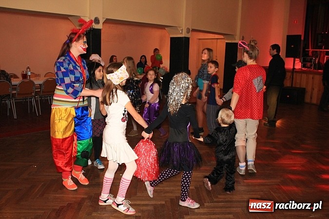 Zdjęcie w galerii na portalu naszraciborz.pl: Integracyjnie i karnawałowo w DK Krzanowice wiadomości z regionu