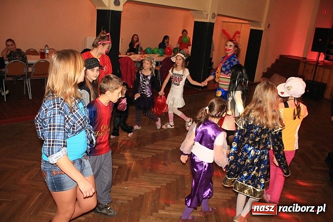 Zdjęcie w galerii na portalu naszraciborz.pl: Integracyjnie i karnawałowo w DK Krzanowice wiadomości z regionu