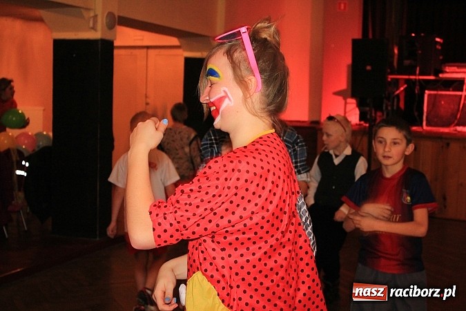 Zdjęcie w galerii na portalu naszraciborz.pl: Integracyjnie i karnawałowo w DK Krzanowice wiadomości z regionu