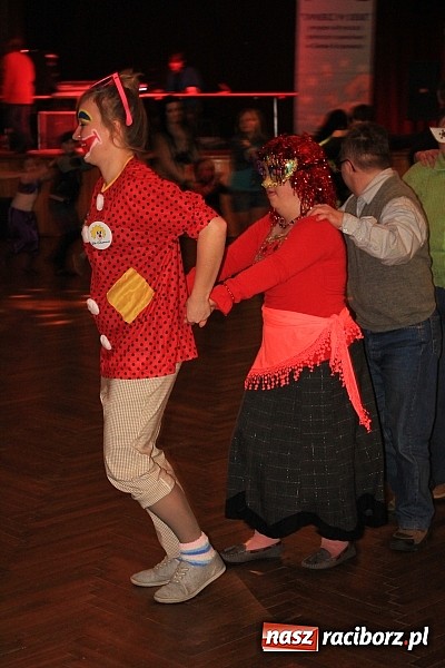 Zdjęcie w galerii na portalu naszraciborz.pl: Integracyjnie i karnawałowo w DK Krzanowice wiadomości z regionu