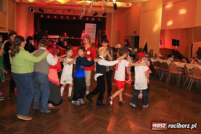 Zdjęcie w galerii na portalu naszraciborz.pl: Integracyjnie i karnawałowo w DK Krzanowice wiadomości z regionu
