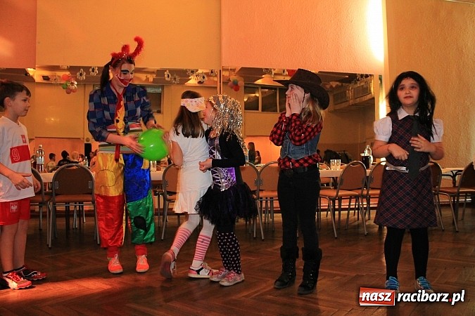 Zdjęcie w galerii na portalu naszraciborz.pl: Integracyjnie i karnawałowo w DK Krzanowice wiadomości z regionu