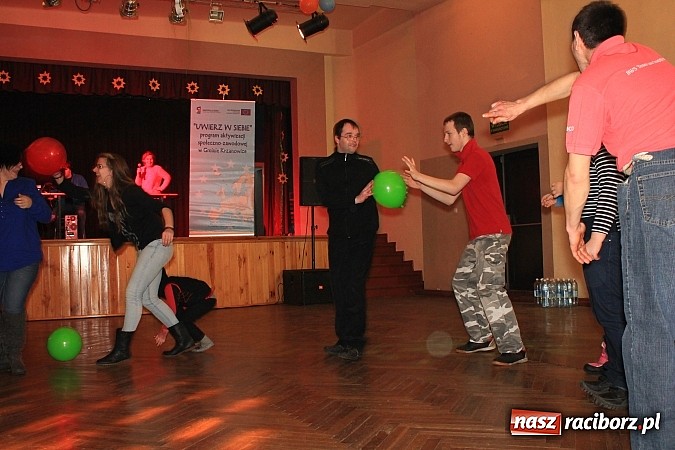 Zdjęcie w galerii na portalu naszraciborz.pl: Integracyjnie i karnawałowo w DK Krzanowice wiadomości z regionu