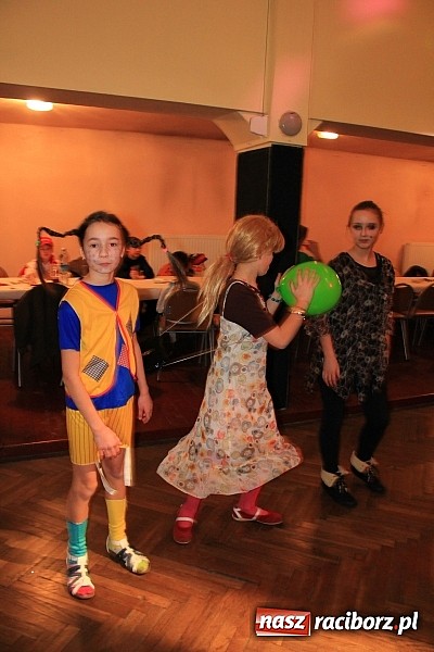 Zdjęcie w galerii na portalu naszraciborz.pl: Integracyjnie i karnawałowo w DK Krzanowice wiadomości z regionu