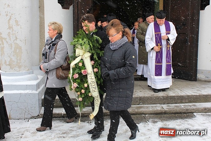 Zdjęcie w galerii na portalu naszraciborz.pl: Ostatnie pożegnanie księdza Ernesta Matei wiadomości z regionu