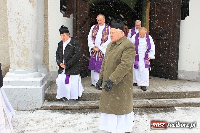 Zdjęcie w galerii na portalu naszraciborz.pl: Ostatnie pożegnanie księdza Ernesta Matei wiadomości z regionu