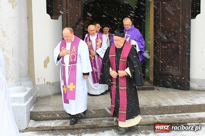 Zdjęcie w galerii na portalu naszraciborz.pl: Ostatnie pożegnanie księdza Ernesta Matei wiadomości z regionu