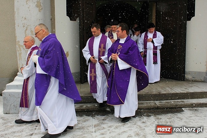 Zdjęcie w galerii na portalu naszraciborz.pl: Ostatnie pożegnanie księdza Ernesta Matei wiadomości z regionu