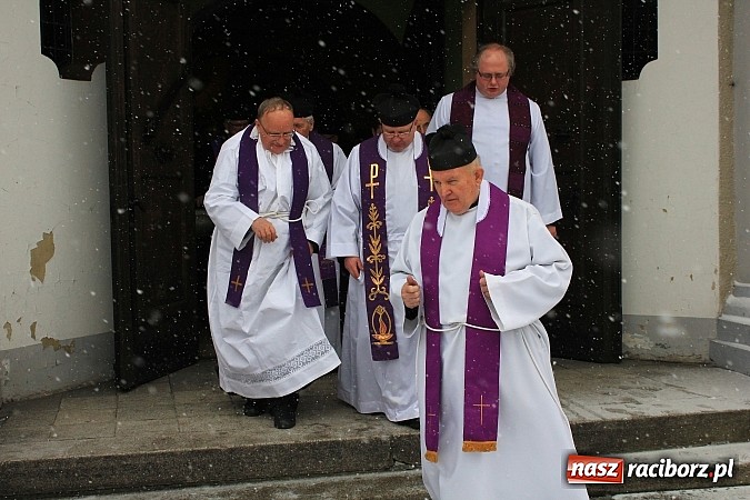 Zdjęcie w galerii na portalu naszraciborz.pl: Ostatnie pożegnanie księdza Ernesta Matei wiadomości z regionu