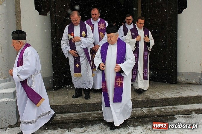 Zdjęcie w galerii na portalu naszraciborz.pl: Ostatnie pożegnanie księdza Ernesta Matei wiadomości z regionu