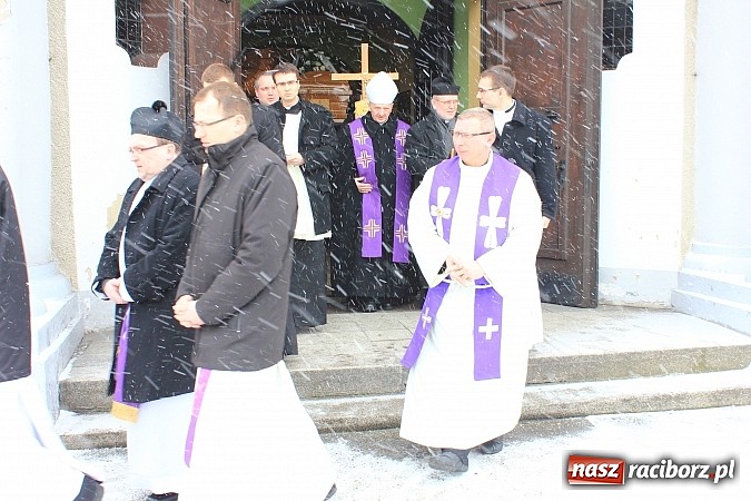 Zdjęcie w galerii na portalu naszraciborz.pl: Ostatnie pożegnanie księdza Ernesta Matei wiadomości z regionu