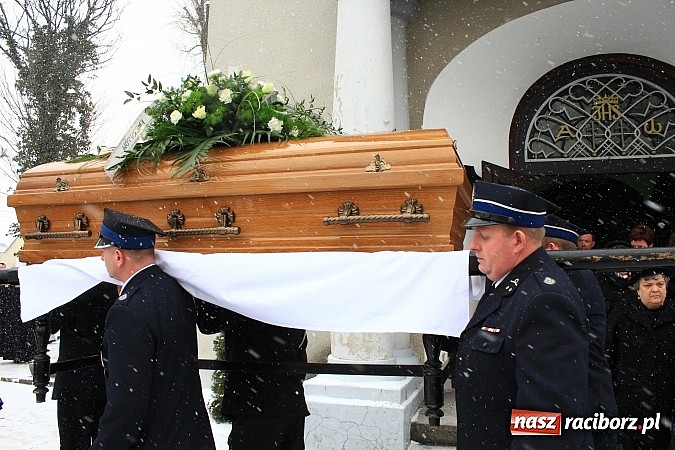 Zdjęcie w galerii na portalu naszraciborz.pl: Ostatnie pożegnanie księdza Ernesta Matei wiadomości z regionu