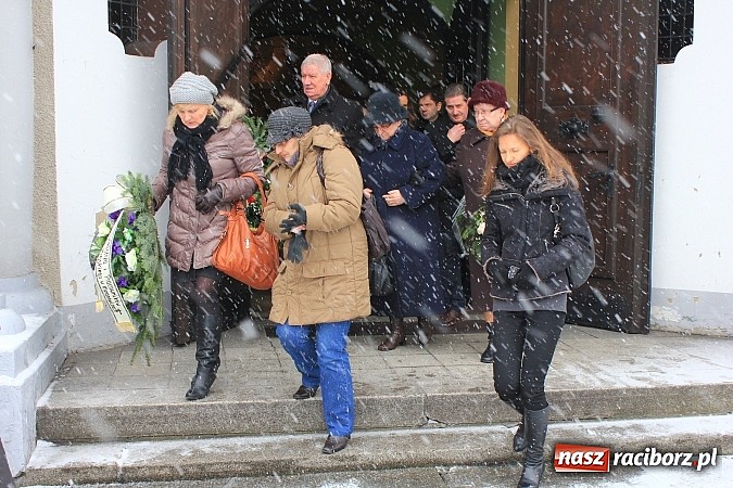 Zdjęcie w galerii na portalu naszraciborz.pl: Ostatnie pożegnanie księdza Ernesta Matei wiadomości z regionu