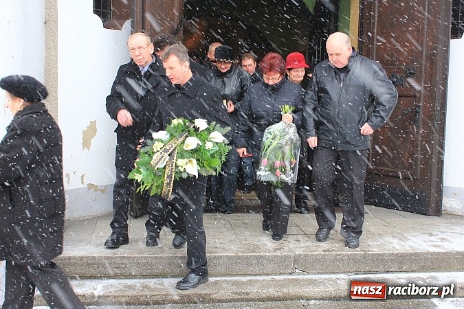Zdjęcie w galerii na portalu naszraciborz.pl: Ostatnie pożegnanie księdza Ernesta Matei wiadomości z regionu