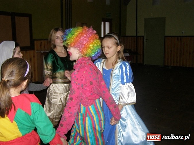 Zdjęcie w galerii na portalu naszraciborz.pl: W Borucinie pożegnali karnawał wiadomości z regionu