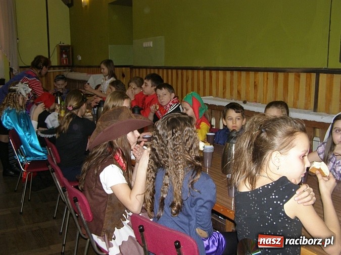 Zdjęcie w galerii na portalu naszraciborz.pl: W Borucinie pożegnali karnawał wiadomości z regionu