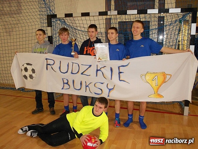 Zdjęcie w galerii na portalu naszraciborz.pl: Trzy korony dla rudzkich buksów wiadomości z regionu