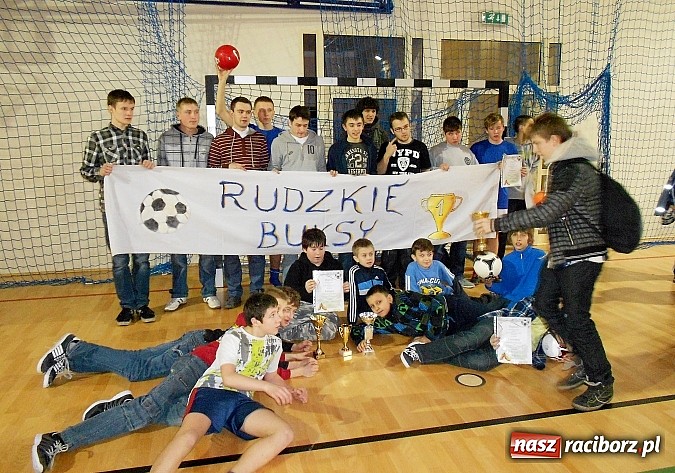 Zdjęcie w galerii na portalu naszraciborz.pl: Trzy korony dla rudzkich buksów wiadomości z regionu