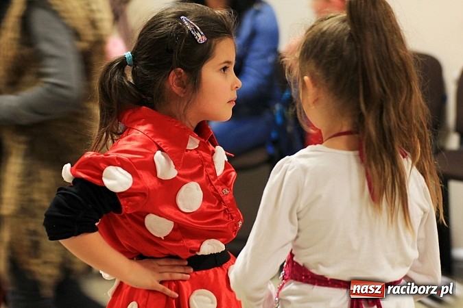 Zdjęcie w galerii na portalu naszraciborz.pl: Ostatkowe szaleństwo w Pietrowicach Wielkich wiadomości z regionu