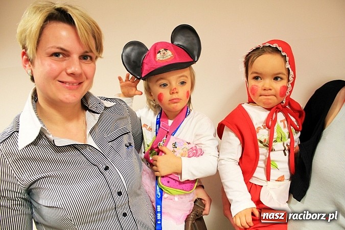 Zdjęcie w galerii na portalu naszraciborz.pl: Ostatkowe szaleństwo w Pietrowicach Wielkich wiadomości z regionu