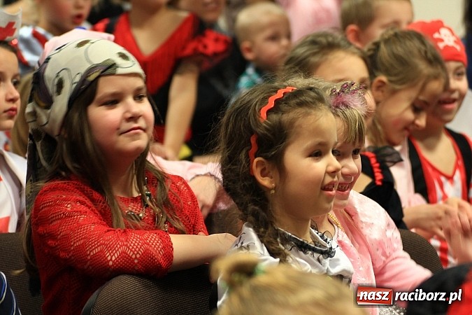 Zdjęcie w galerii na portalu naszraciborz.pl: Ostatkowe szaleństwo w Pietrowicach Wielkich wiadomości z regionu