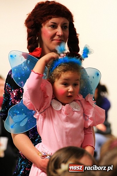 Zdjęcie w galerii na portalu naszraciborz.pl: Ostatkowe szaleństwo w Pietrowicach Wielkich wiadomości z regionu