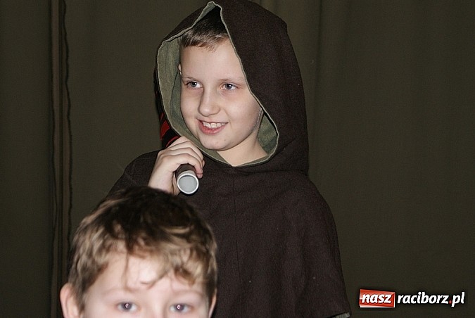 Zdjęcie w galerii na portalu naszraciborz.pl: Wikingowie i gladiatorzy, czyli zajęcia u Marka Mansza wiadomości z regionu