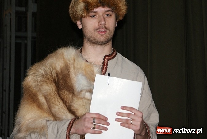 Zdjęcie w galerii na portalu naszraciborz.pl: Wikingowie i gladiatorzy, czyli zajęcia u Marka Mansza wiadomości z regionu