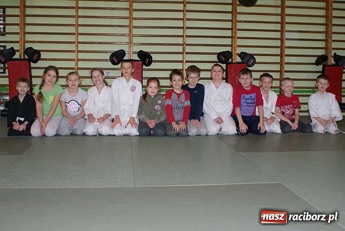 Zdjęcie w galerii na portalu naszraciborz.pl: Ćwiczą samoobronę w Raciborskim Ośrodku Aikido wiadomości z regionu