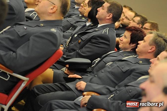 Zdjęcie w galerii na portalu naszraciborz.pl: Śląski Okręg Służby Więziennej świętował w Raciborzu. Na zamku otwarto izbę pamięci SW wiadomości z regionu