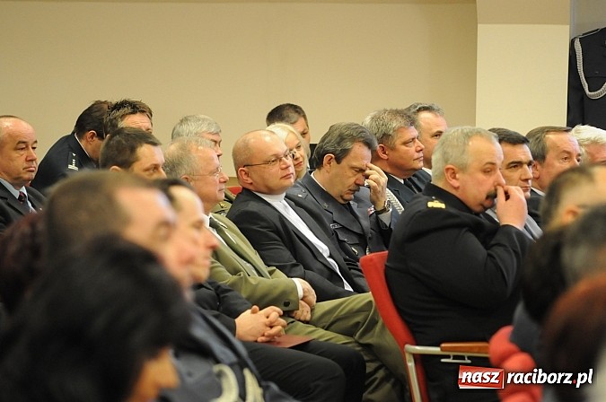 Zdjęcie w galerii na portalu naszraciborz.pl: Śląski Okręg Służby Więziennej świętował w Raciborzu. Na zamku otwarto izbę pamięci SW wiadomości z regionu