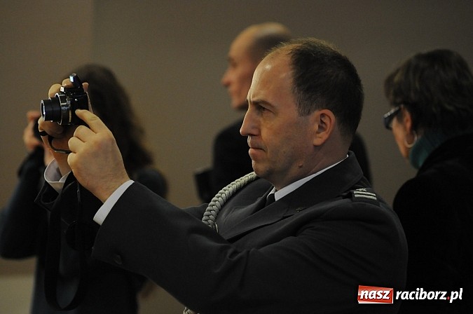 Zdjęcie w galerii na portalu naszraciborz.pl: Śląski Okręg Służby Więziennej świętował w Raciborzu. Na zamku otwarto izbę pamięci SW wiadomości z regionu