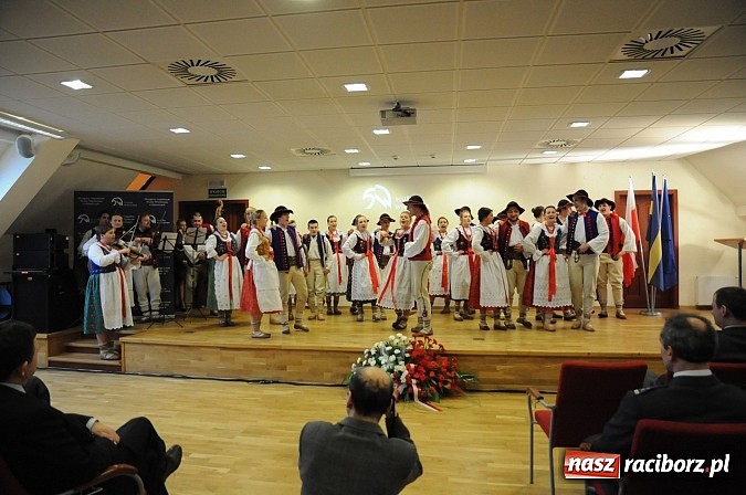 Zdjęcie w galerii na portalu naszraciborz.pl: Śląski Okręg Służby Więziennej świętował w Raciborzu. Na zamku otwarto izbę pamięci SW wiadomości z regionu