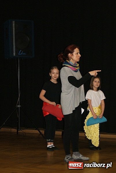 Zdjęcie w galerii na portalu naszraciborz.pl: Warsztaty dla najmłodszych aktorów wiadomości z regionu