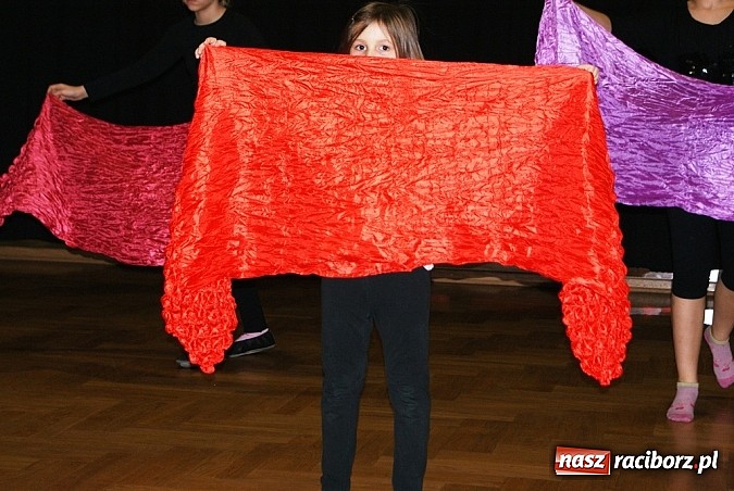 Zdjęcie w galerii na portalu naszraciborz.pl: Warsztaty dla najmłodszych aktorów wiadomości z regionu