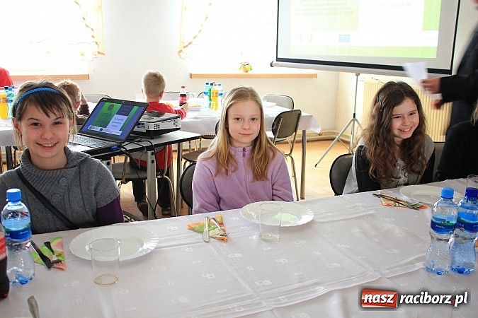 Zdjęcie w galerii na portalu naszraciborz.pl: Krzanowice: Sport łączy pokolenia i narody wiadomości z regionu