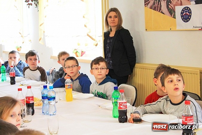 Zdjęcie w galerii na portalu naszraciborz.pl: Krzanowice: Sport łączy pokolenia i narody wiadomości z regionu