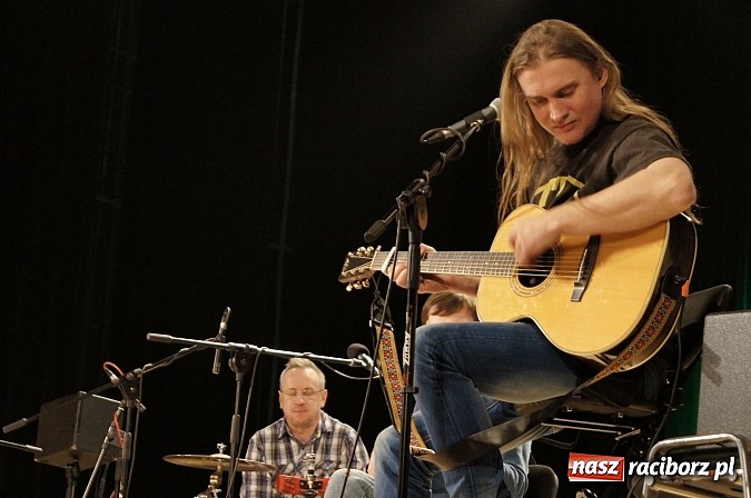 Zdjęcie w galerii na portalu naszraciborz.pl: Wokalista Dżemu dał koncert w RCK wiadomości z regionu