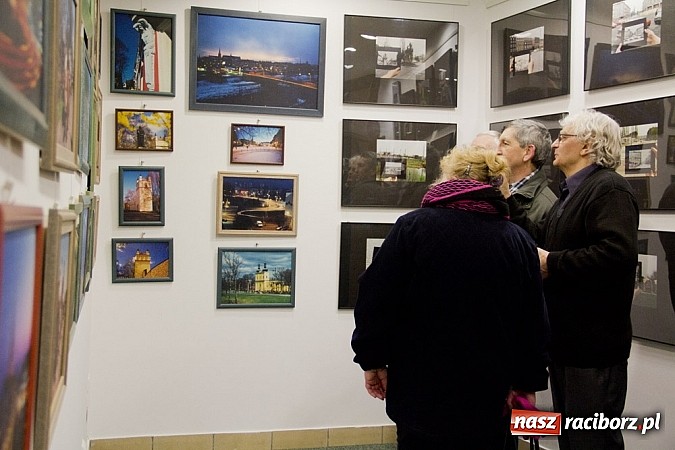Zdjęcie w galerii na portalu naszraciborz.pl: Fotografie Bolesława Stachowa można oglądać w Czarnym Kocie wiadomości z regionu